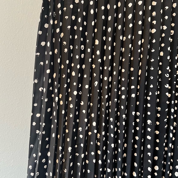 Worthington Pleated Midi Skirt - Picture 2 of 7